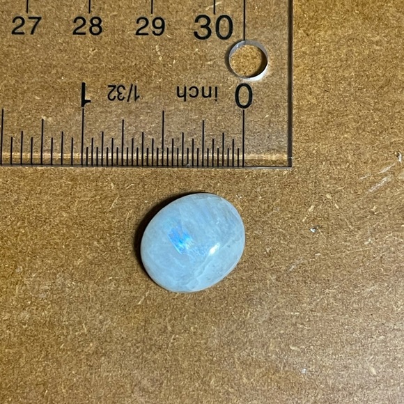 Two Rainbow Moonstone Cabochons - Picture 8 of 13